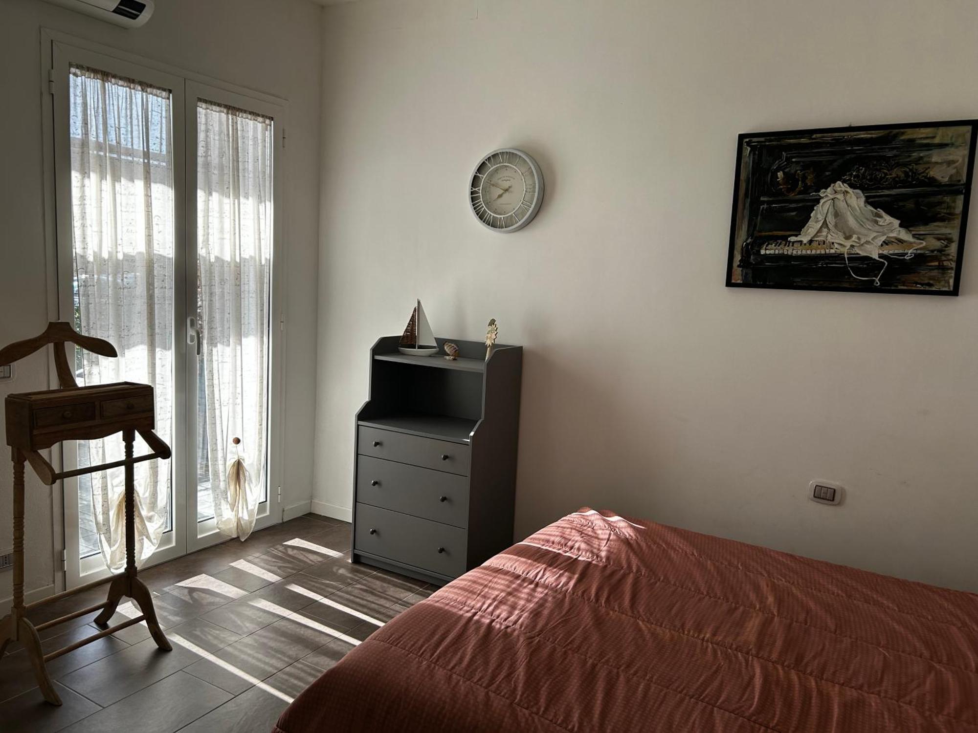 Casa Serge Vista Mare Con Ampio Terrazzo Privato Берджеджи Екстериор снимка